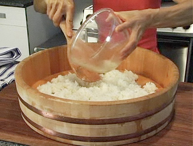 Hiroko making Sushi Rice (Gourmet Magazine)
