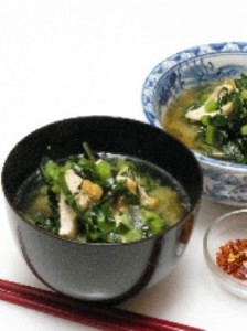 hearty chicken and kale miso soup