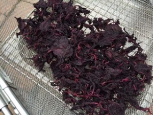 shiso being dried